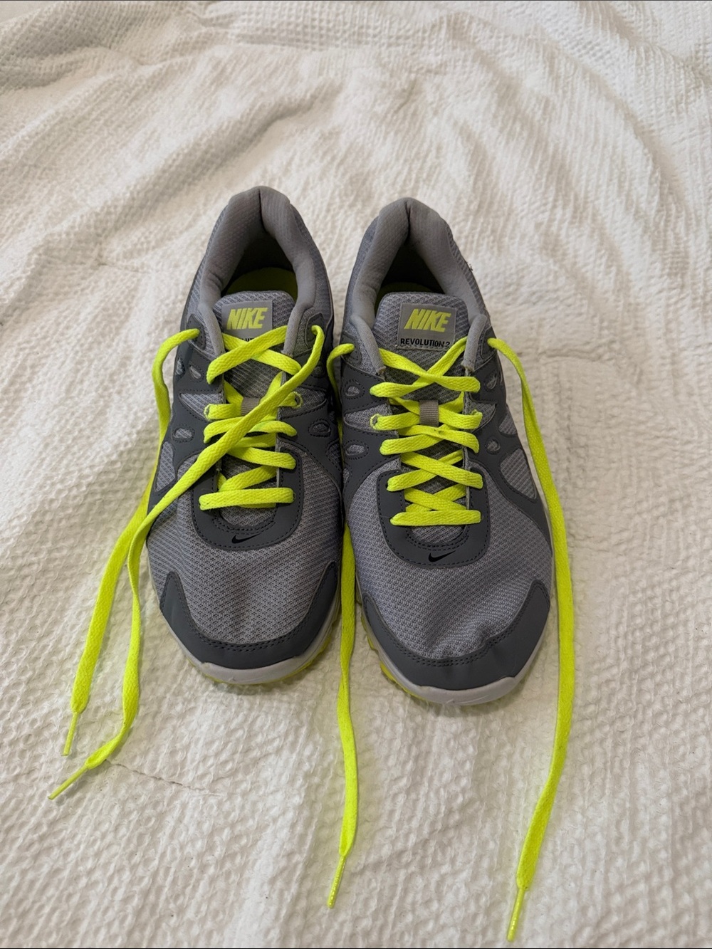 Nike Men's Gray Athletic Shoes with Neon Yellow Accents